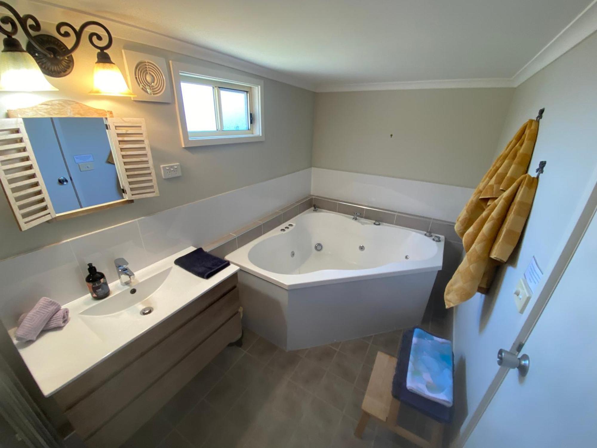 Churchill'S B&B Twin Spa Getaway Studio Swansea Esterno foto