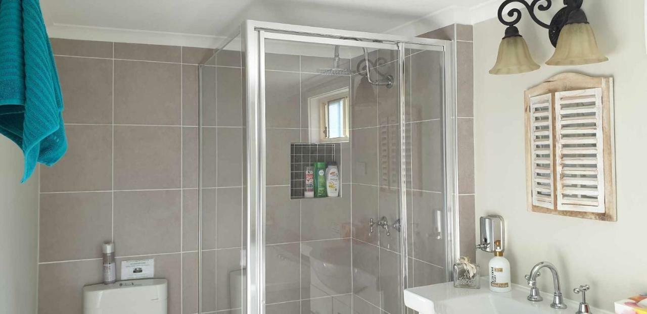Churchill'S B&B Twin Spa Getaway Studio Swansea Esterno foto